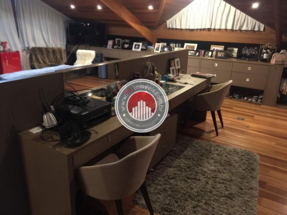 Imagem Casa com 6 Quartos à Venda, 525 m² em Barra Da Tijuca - Rio De Janeiro Imagem Casa com 6 Quartos à Venda, 525 m² em Barra Da Tijuca - Rio De Janeiro