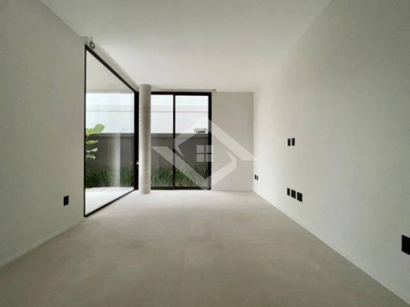 Imagem Casa com 5 Quartos à Venda, 850 m² em Barra Da Tijuca - Rio De Janeiro Imagem Casa com 5 Quartos à Venda, 850 m² em Barra Da Tijuca - Rio De Janeiro