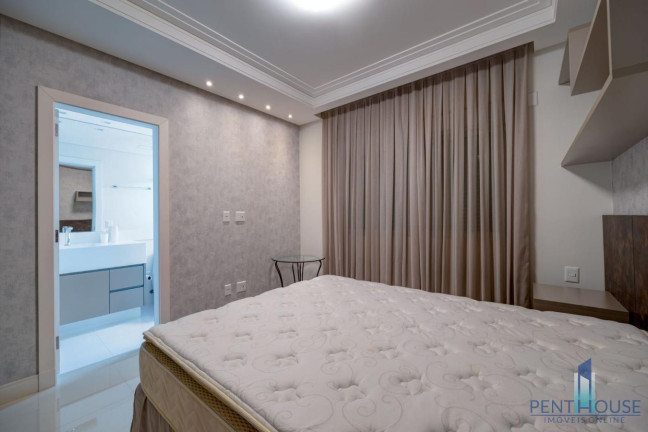 Imagem Apartamento com 4 Quartos à Venda, 180 m² em Centro - Balneário Camboriú Imagem Apartamento com 4 Quartos à Venda, 180 m² em Centro - Balneário Camboriú
