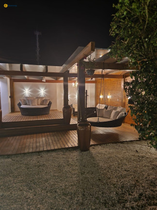 Imagem Casa com 3 Quartos à Venda, 375 m² em Canasvieiras - Florianópolis Imagem Casa com 3 Quartos à Venda, 375 m² em Canasvieiras - Florianópolis