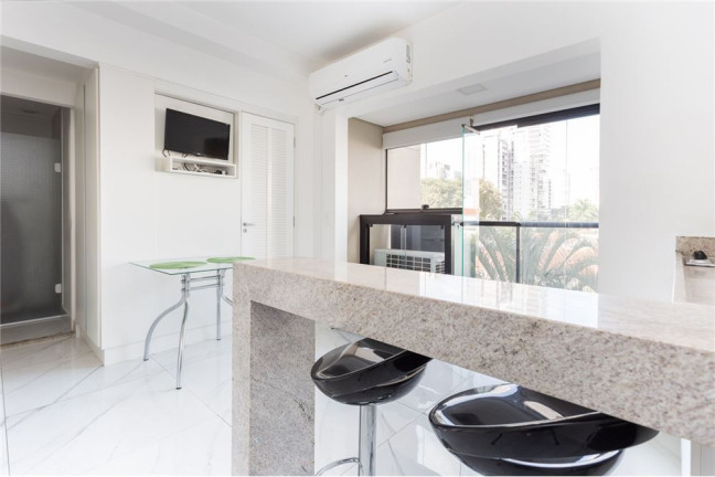 Imagem Imóvel com 1 Quarto à Venda, em Vila Olímpia - São Paulo Imagem Imóvel com 1 Quarto à Venda, em Vila Olímpia - São Paulo