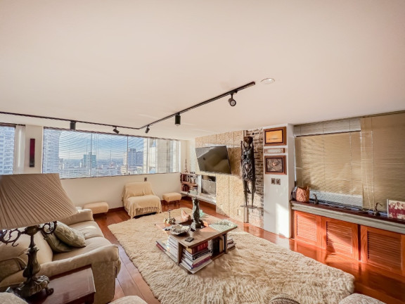Imagem Cobertura com 3 Quartos à Venda, 322 m² em Moinhos De Vento - Porto Alegre