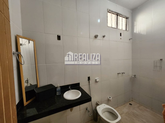 Imagem Casa com 3 Quartos à Venda, 260 m² em Quinta Boa Esperança - Uberaba Imagem Casa com 3 Quartos à Venda, 260 m² em Quinta Boa Esperança - Uberaba