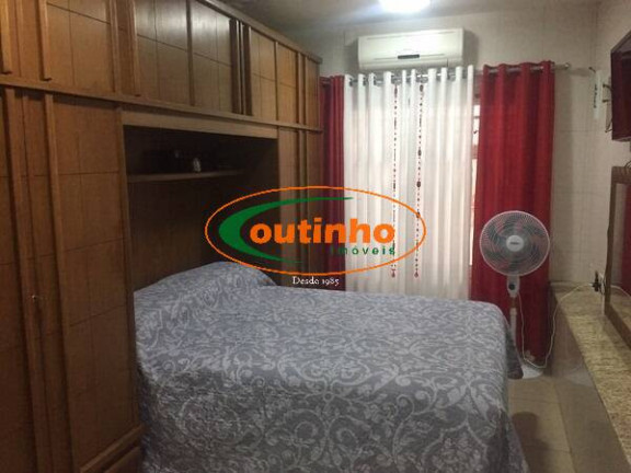Imagem Casa com 6 Quartos à Venda, 383 m² em Maracanã - Rio De Janeiro Imagem Casa com 6 Quartos à Venda, 383 m² em Maracanã - Rio De Janeiro