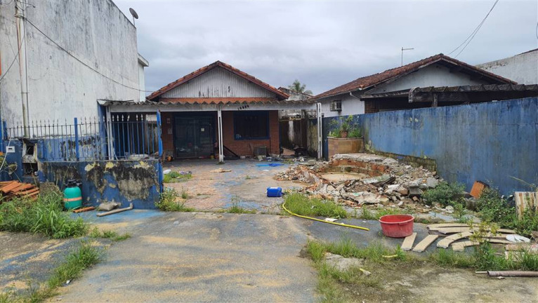 Imagem Terreno à Venda, em Mirim - Praia Grande Imagem Terreno à Venda, em Mirim - Praia Grande