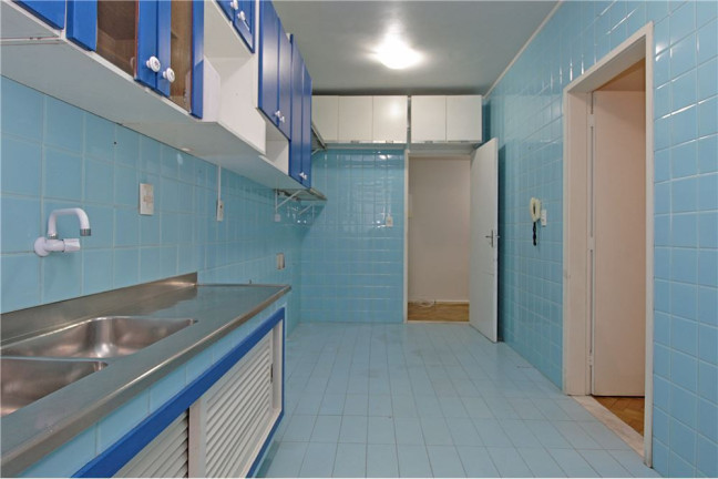 Imagem Imóvel com 3 Quartos à Venda, em Rio Branco - Porto Alegre Imagem Imóvel com 3 Quartos à Venda, em Rio Branco - Porto Alegre