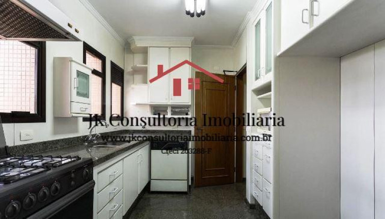 Imagem Apartamento com 4 Quartos à Venda, 235 m² em Moema - São Paulo Imagem Apartamento com 4 Quartos à Venda, 235 m² em Moema - São Paulo