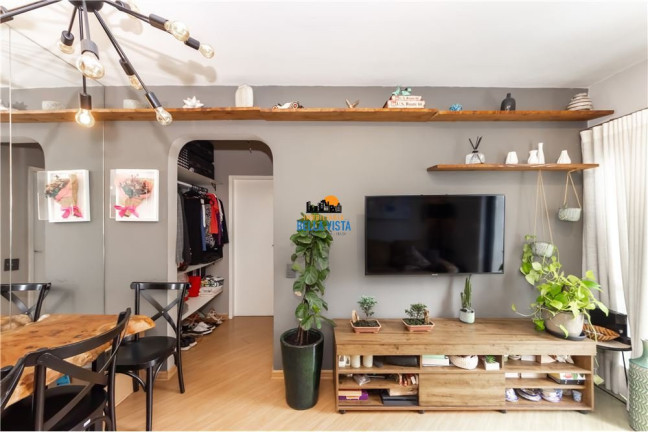 Imagem Apartamento com 1 Quarto à Venda, em Moema - São Paulo Imagem Apartamento com 1 Quarto à Venda, em Moema - São Paulo