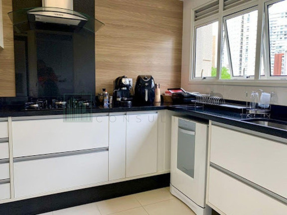Imagem Imóvel com 4 Quartos à Venda, 233 m² em Vila Nova Conceição - São Paulo