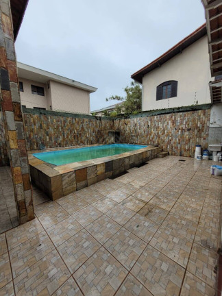 Casa com 4 Quartos à Venda, 333 m² em Centro - Itanhaém