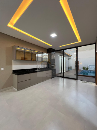 Imagem Casa com 3 Quartos à Venda, 180 m² em Moinho Dos Ventos - Goiânia