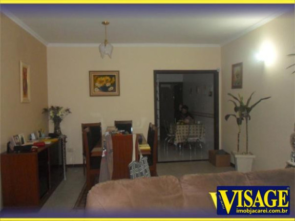 Imagem Casa com 4 Quartos à Venda, em Centro - Jacareí Imagem Casa com 4 Quartos à Venda, em Centro - Jacareí