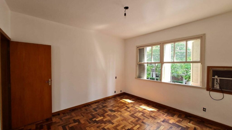 Imagem Apartamento com 2 Quartos à Venda, 72 m² em Passo Da Areia - Porto Alegre Imagem Apartamento com 2 Quartos à Venda, 72 m² em Passo Da Areia - Porto Alegre