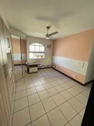 Imagem Casa com 4 Quartos à Venda, 360 m² em Piratininga - Niterói