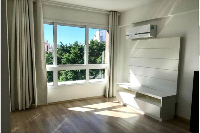 Imóvel com 2 Quartos à Venda,  em Boa Vista - Porto Alegre
