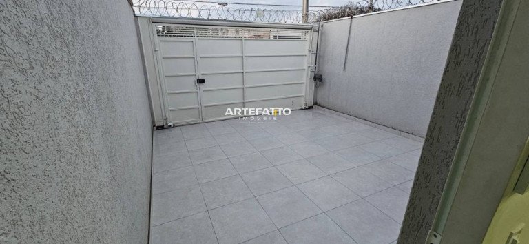 Imagem Casa com 2 Quartos à Venda, 125 m²