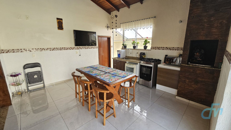 Imagem Sobrado com 5 Quartos à Venda, 202 m² em Botujuru - Mogi Das Cruzes