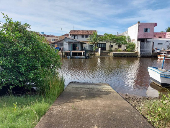 Imagem Casa com 2 Quartos à Venda, 140 m² em Centro - Balneário Barra Do Sul
