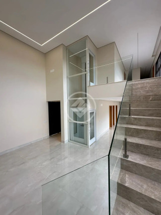 Casa com 5 Quartos à Venda, 400 m² em Condomínio Portal Do Sol Golfe Green - Goiânia