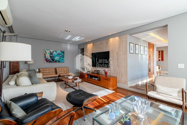 Imagem Apartamento com 4 Quartos à Venda, 261 m² em Real Parque - São Paulo