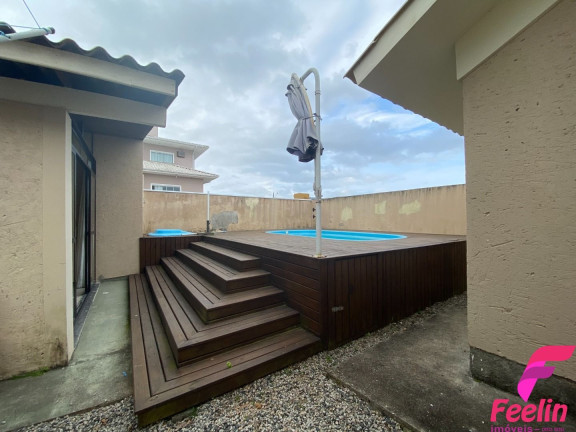 Imagem Casa com 3 Quartos à Venda, 141 m² em Carianos - Florianópolis Imagem Casa com 3 Quartos à Venda, 141 m² em Carianos - Florianópolis