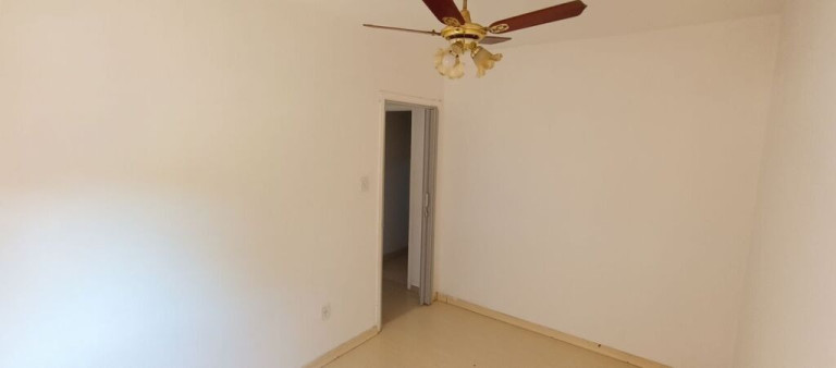 Imagem Apartamento com 2 Quartos à Venda, 51 m² em São Sebastião - Porto Alegre