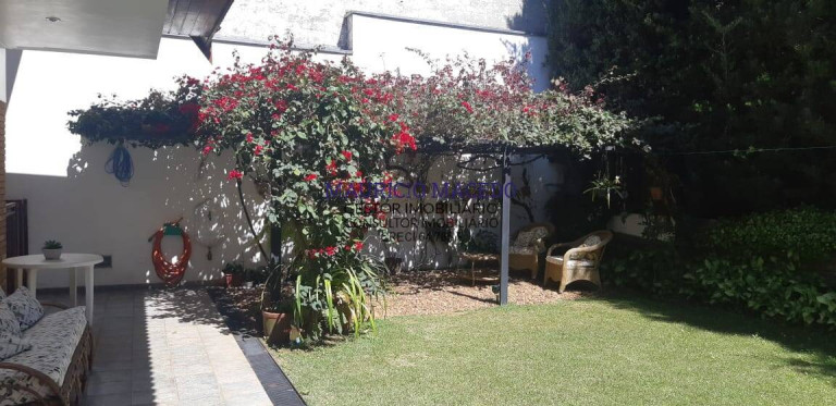 Imagem Casa com 3 Quartos à Venda, 450 m² em Alphaville - Santana De Parnaíba Imagem Casa com 3 Quartos à Venda, 450 m² em Alphaville - Santana De Parnaíba