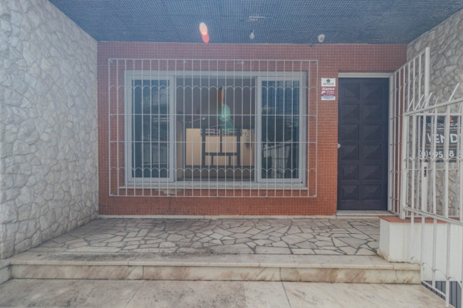 Imagem Casa com 3 Quartos à Venda, 259 m² em Bom Jesus - Porto Alegre