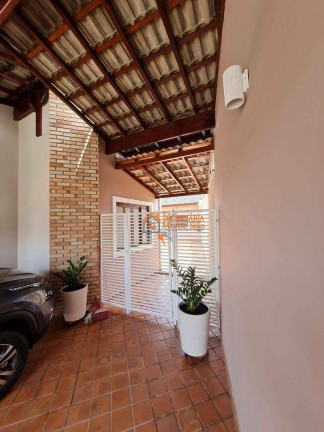 Imagem Sobrado com 3 Quartos à Venda, 219 m² em Jardim Santa Clara - Guarulhos Imagem Sobrado com 3 Quartos à Venda, 219 m² em Jardim Santa Clara - Guarulhos