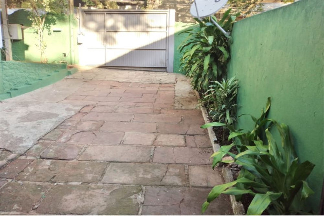 Imagem Casa com 5 Quartos à Venda, em Santa Tereza - Porto Alegre Imagem Casa com 5 Quartos à Venda, em Santa Tereza - Porto Alegre