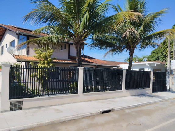 Imagem Casa com 4 Quartos à Venda, 382 m² em Costeira - Balneário Barra Do Sul Imagem Casa com 4 Quartos à Venda, 382 m² em Costeira - Balneário Barra Do Sul