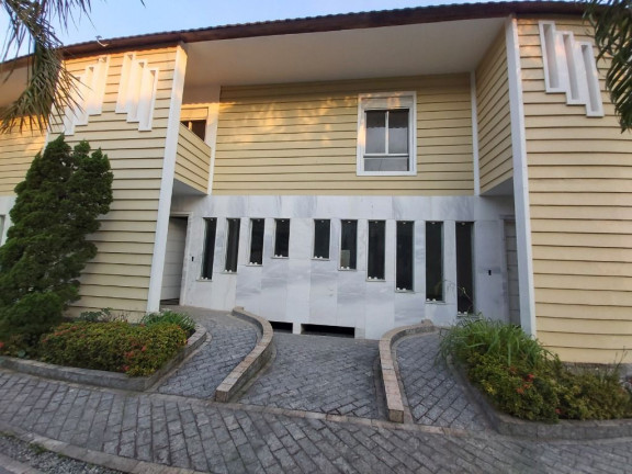 Imagem Sobrado com 4 Quartos à Venda, 221 m² em Mirim - Praia Grande Imagem Sobrado com 4 Quartos à Venda, 221 m² em Mirim - Praia Grande