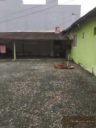 Imagem Casa com 3 Quartos à Venda, 460 m² em Cedro - Camboriú Imagem Casa com 3 Quartos à Venda, 460 m² em Cedro - Camboriú