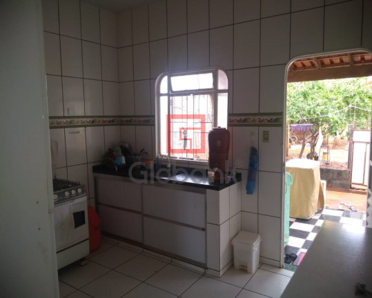 Imagem Casa com 3 Quartos à Venda, 360 m² em Interlagos - Montes Claros