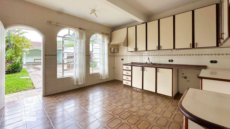 Imagem Casa com 5 Quartos à Venda, 537 m² em São Lourenço - Curitiba