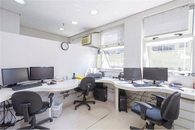 Imagem Apartamento à Venda, 44 m² em Indianópolis - São Paulo Imagem Apartamento à Venda, 44 m² em Indianópolis - São Paulo