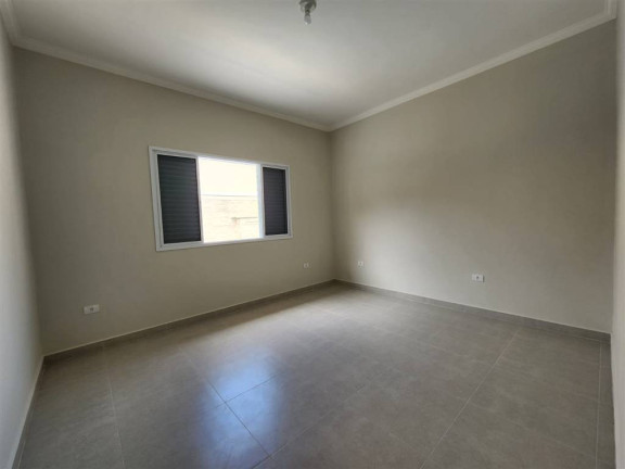 Imagem Casa com 4 Quartos à Venda, 150 m² em Florida - Praia Grande Imagem Casa com 4 Quartos à Venda, 150 m² em Florida - Praia Grande