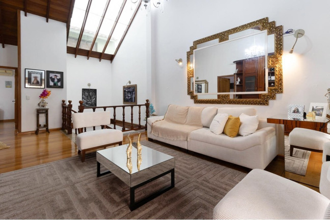 Imagem Casa com 3 Quartos à Venda, 190 m² em Rubem Berta - Porto Alegre