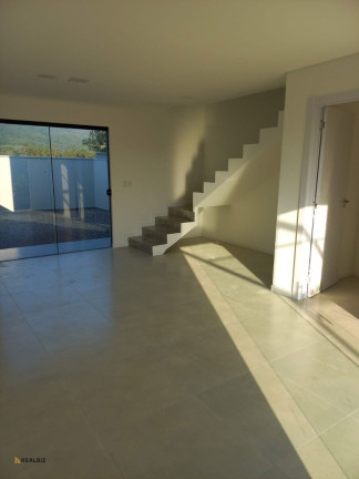 Imagem Sobrado com 2 Quartos à Venda, 89 m² em Areias De Baixo - Governador Celso Ramos