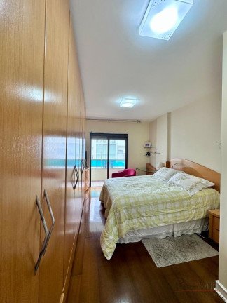 Imagem Apartamento com 3 Quartos à Venda, 140 m² em Centro - Florianópolis Imagem Apartamento com 3 Quartos à Venda, 140 m² em Centro - Florianópolis
