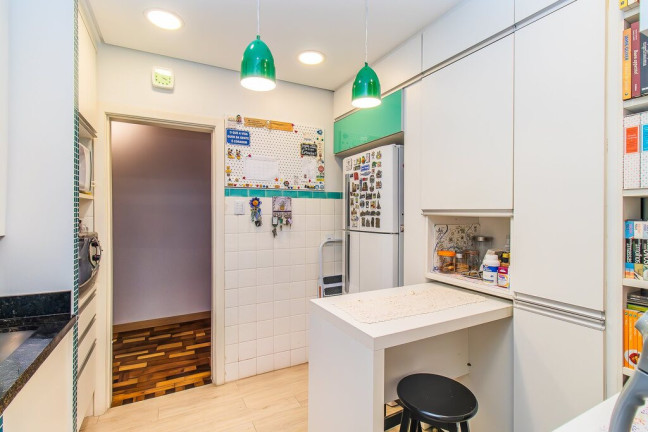 Imagem Apartamento com 3 Quartos à Venda, 126 m² em Bom Fim - Porto Alegre Imagem Apartamento com 3 Quartos à Venda, 126 m² em Bom Fim - Porto Alegre