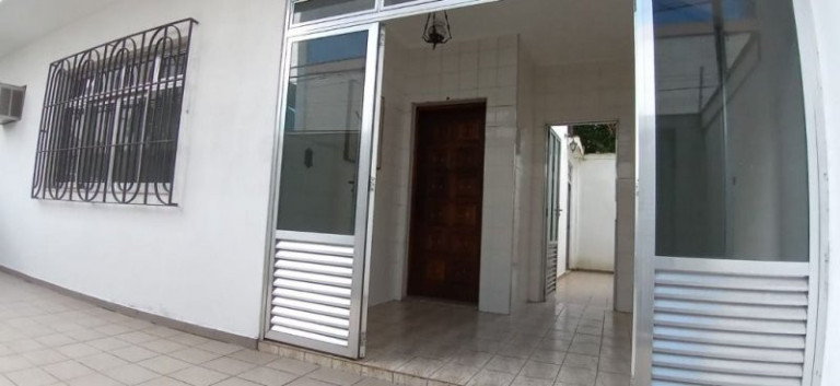 Imagem Casa com 3 Quartos para Alugar, 200 m² em Aparecida - Santos