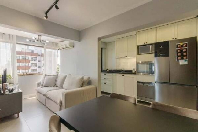 Apartamento com 2 Quartos à Venda, 122 m² em Passo Da Areia - Porto Alegre
