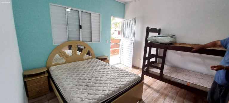 Imagem Casa com 6 Quartos à Venda, 400 m² em Vila Portal Das Flores - Caraguatatuba Imagem Casa com 6 Quartos à Venda, 400 m² em Vila Portal Das Flores - Caraguatatuba