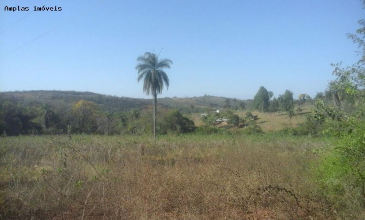 Imagem Terreno à Venda, 25.000 m² em Brejos Estrada De Serra Azul - Mateus Leme Imagem Terreno à Venda, 25.000 m² em Brejos Estrada De Serra Azul - Mateus Leme