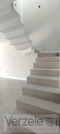 Imagem Casa com 4 Quartos à Venda, 170 m² em São Francisco De Assis - Camboriú Imagem Casa com 4 Quartos à Venda, 170 m² em São Francisco De Assis - Camboriú