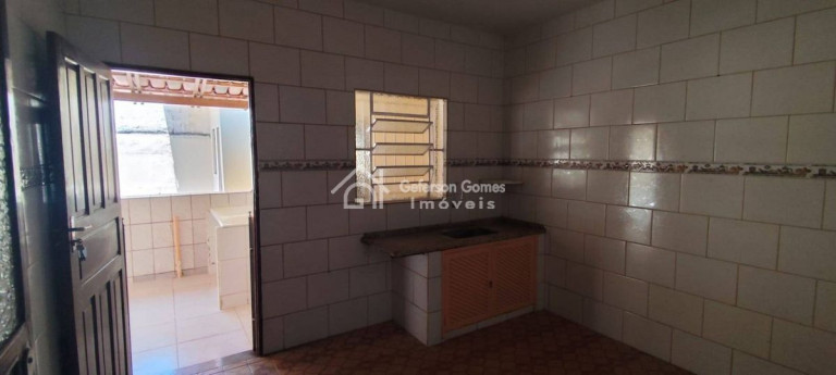 Imagem Casa com 3 Quartos para Alugar, 1 m² em Santo Antônio - Mantena Imagem Casa com 3 Quartos para Alugar, 1 m² em Santo Antônio - Mantena