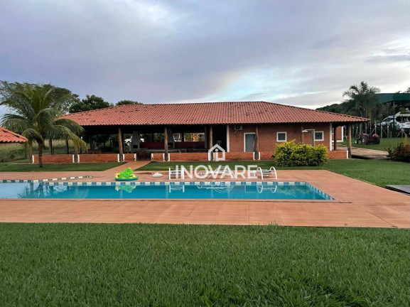 Fazenda à Venda, 15.000 m² em Centro - Buriti Alegre