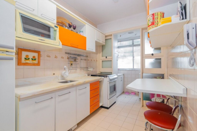 Imagem Imóvel com 2 Quartos à Venda, 69 m² em Jardim Do Salso - Porto Alegre