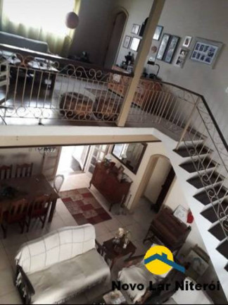 Imagem Casa com 5 Quartos à Venda, 250 m² em Piratininga - Niterói Imagem Casa com 5 Quartos à Venda, 250 m² em Piratininga - Niterói
